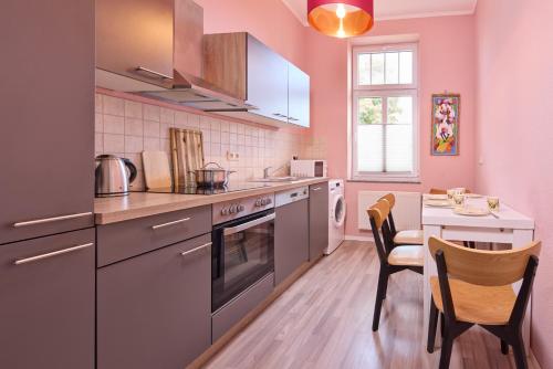 Η κουζίνα ή μικρή κουζίνα στο Markkleeberg Villa - Neue Harth 2 - Premium