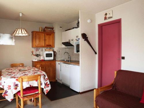 Appartement pour 6, accès direct aux pistes, balcon, animaux admis - FR-1-322-541