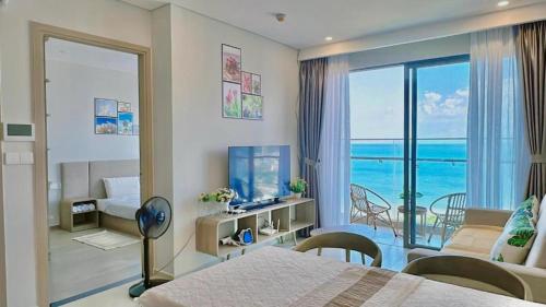 Postel nebo postele na pokoji v ubytování The Song Apartment Vung Tau - Free Pool