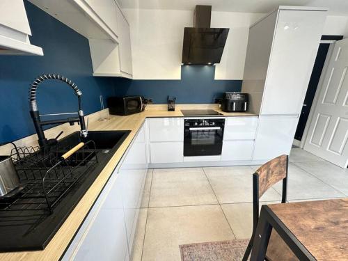 Afbeelding uit fotogalerij van House in Wrexham in Wrexham