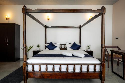 Katil atau katil-katil dalam bilik di Akoya Beach Villa