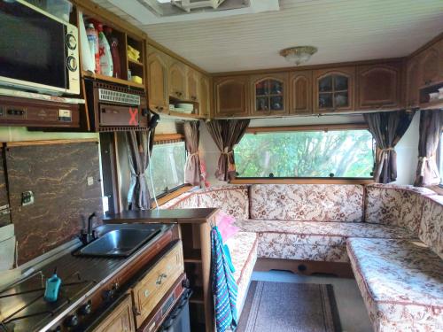 Photo de la galerie de l'établissement Private basic caravan, à Saint-Michel-de-Montjoie