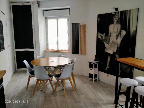 Fotografie z fotogalerie ubytování Le voyage chez pascale et yanis v destinaci Ménil