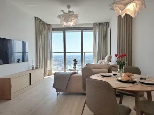 Eurovea Tower - Unikát na Dunaji