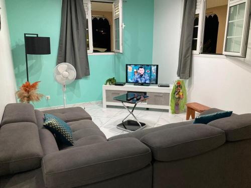 Et tv og/eller underholdning på MAHOGANY