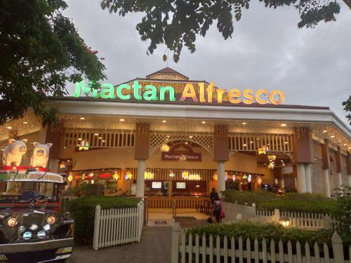 Galería fotográfica de Mactan Newtown 8 boulevard Deluxe en Punta Engaño