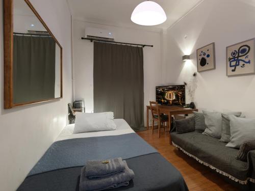 Ground Floor Apartment in the Heart of Pagrati