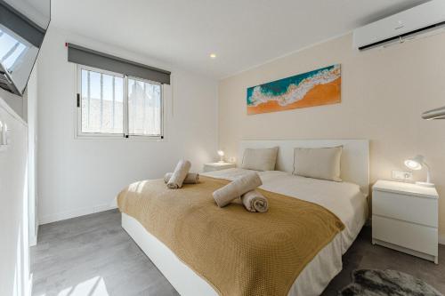 Endless Summer Beach Apartment - Casa Regnilla