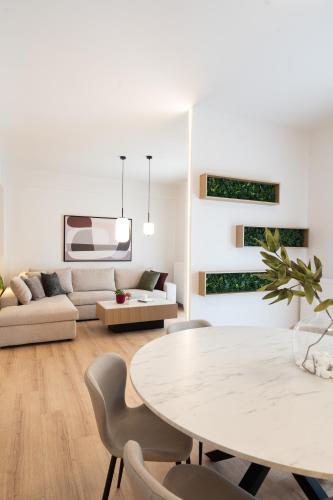 Luxury Apartment next to the National Museum