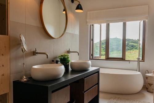 Phòng tắm tại Muriwai Estate