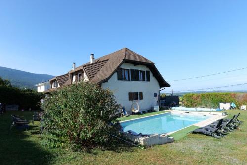 Photo de la galerie de l'établissement Superbe Villa proche de Genève !, à Collonges