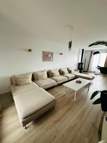 Photo de la galerie de l'établissement Superbe Villa proche de Genève !, à Collonges