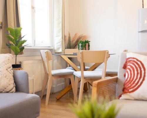 Un lugar para sentarse en City Centre Hideaway 100m from Trafalgar Square