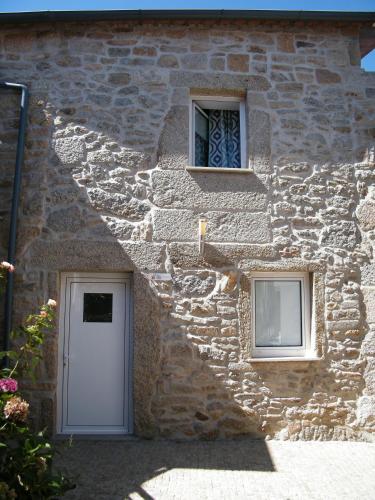 Το κτήριο όπου στεγάζεται  the country house