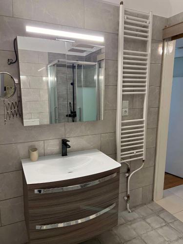 Thissio Apartment by Life Houses