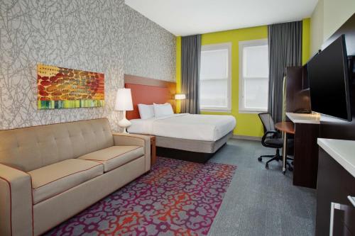Home2 Suites by Hilton San Antonio Downtown - Riverwalk, TX Image