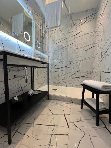 Galería fotográfica de LOGIS Hôtel Borel en Dunkerque