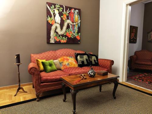 Art Interior Apartment in Athens next to Metro Stations & All Hospitals