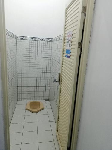 Ванная комната в Delengan Aladin homestay