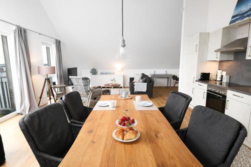 Η κουζίνα ή μικρή κουζίνα στο Waterkant, Loft am Hafen mit Traumblick über Hafen, Schlei und Ostsee