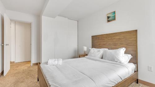 Katil atau katil-katil dalam bilik di Pp 1606 Beautiful Professional 1br Apt, Pool