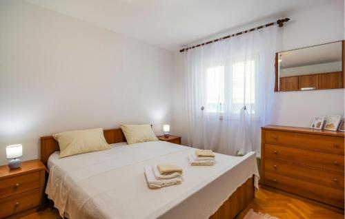 Stunning Apartment In Split With Wifi