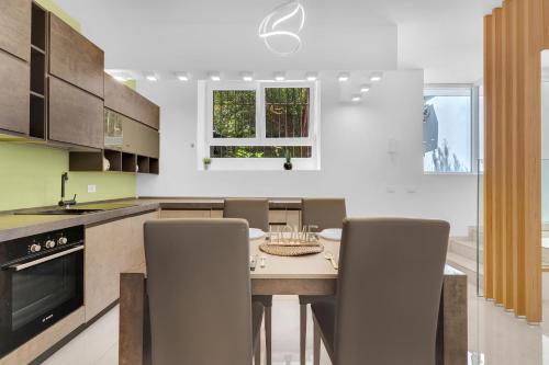 MA6 - Duomo - Luxury Large Apartment - Central