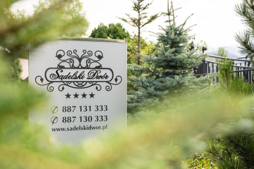 Κήπος έξω από το Sądelski Dwór Medical & SPA