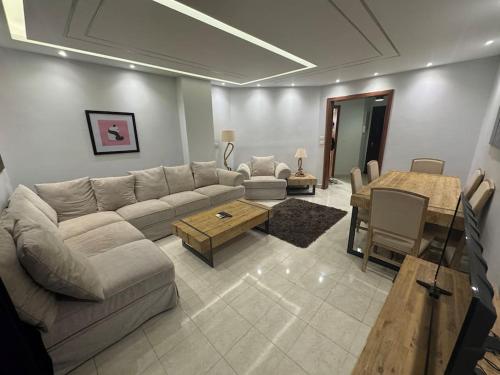 Rehab Vibes Garden View -New Cairo 2BRs