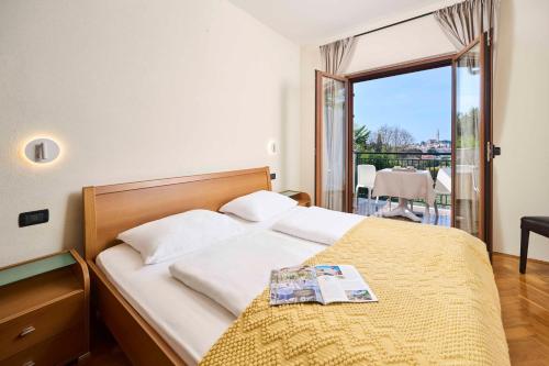 Rooms and Apartments Dobravac