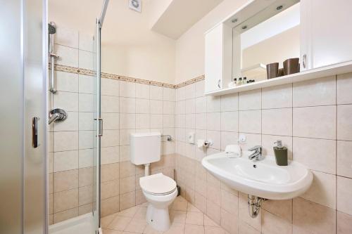 Rooms and Apartments Dobravac