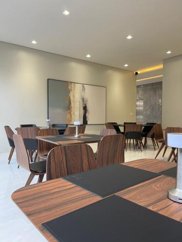 Μια τηλεόραση ή/και κέντρο ψυχαγωγίας στο Riva Apart Hotel