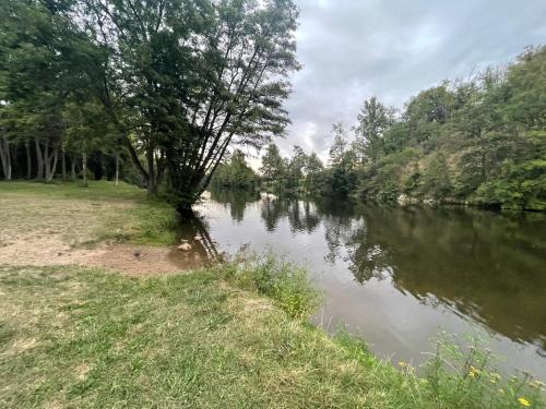 Landskap semula jadi dekat dengan taman percutian