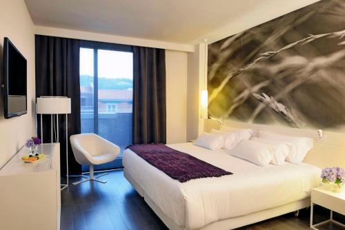 NH Collection Villa de Bilbao Image
