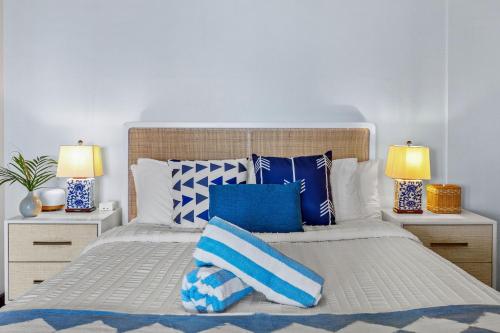 Katil atau katil-katil dalam bilik di Tres Sirenas Beach Inn
