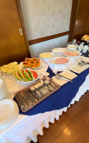 Mad på lejlighedshotellet eller i nærheden