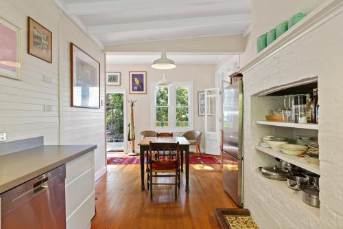 Gallery image of Victory Lane - 3BR with Fireplace in Leura in Leura