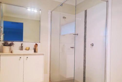 O baie la Kellyville Adorable 5Br - Closed to Shops & Parks