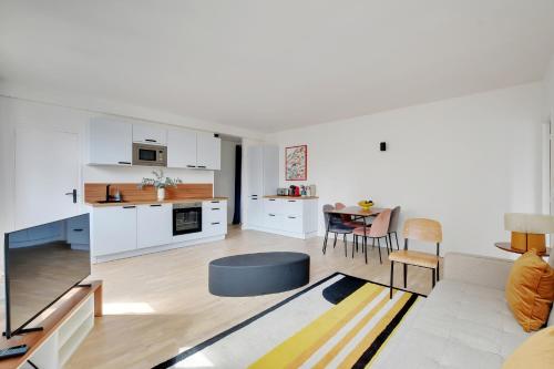 Zdjęcie z galerii obiektu Smart Inn Paris Expo Porte de Versailles 4 personnes w Paryżu