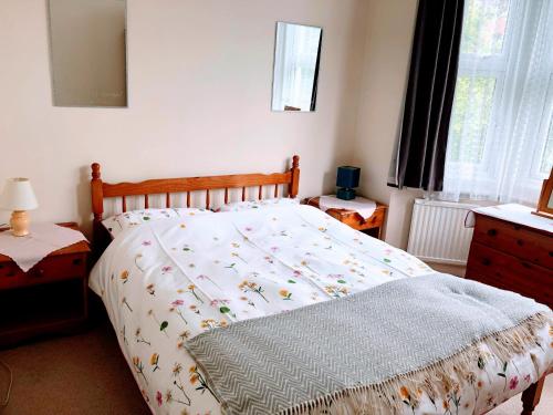 Spacious West London 2 Bedroom Apartment photo 51