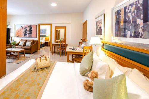 Χώρος καθιστικού στο Golden Sands Hotel Apartments