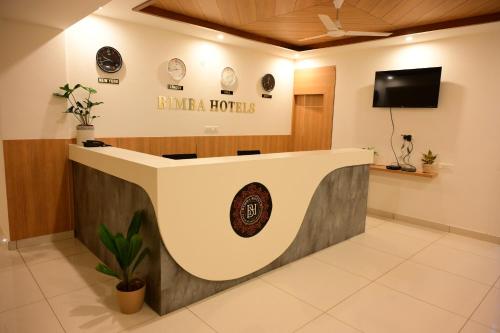 TV a/nebo společenská místnost v ubytování Bimba Hotels