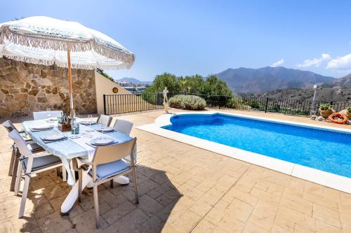 Stunning Golf Villa with Pool and Stunning Views