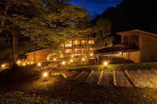 Zahrada ubytování 大自然の貸切Villa 都心から90分 最大10名 貸切サウナ 完全プライベート空間