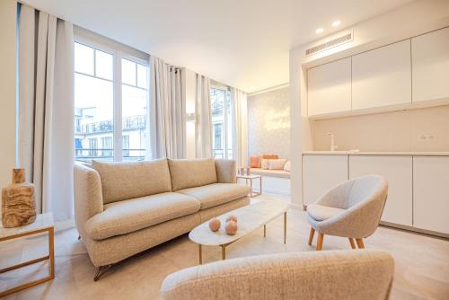 CIA - 2BR Madeleine Champs Elysees