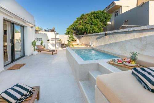 Apartment Urban Chill Private Pool Corralejo by Holidays Home