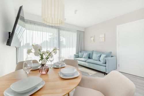 Sea&Lake Studia z Parkingiem w Mielnie by Noclegi Renters