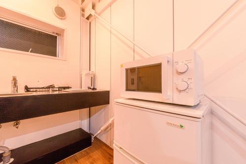 Nhà bếp/bếp nhỏ tại F2 Room懿 - 5 minutes from Ebisu cho -No elevator