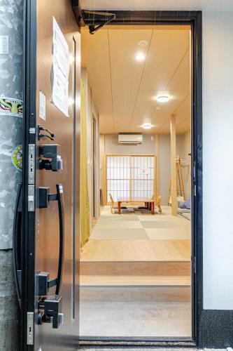 新宿6 Home