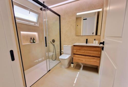 Koupelna v ubytování Deluxe Apartamento Masmar